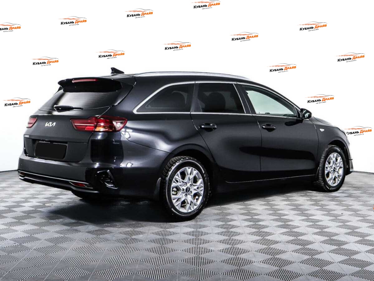 Kia Ceed 2021 года с пробегом. Фото: #4