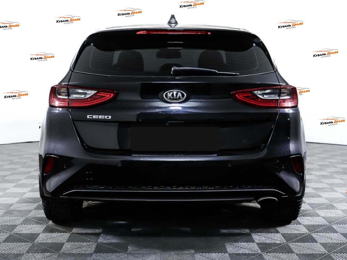 Kia Ceed 2018 года с пробегом. Фото: #4