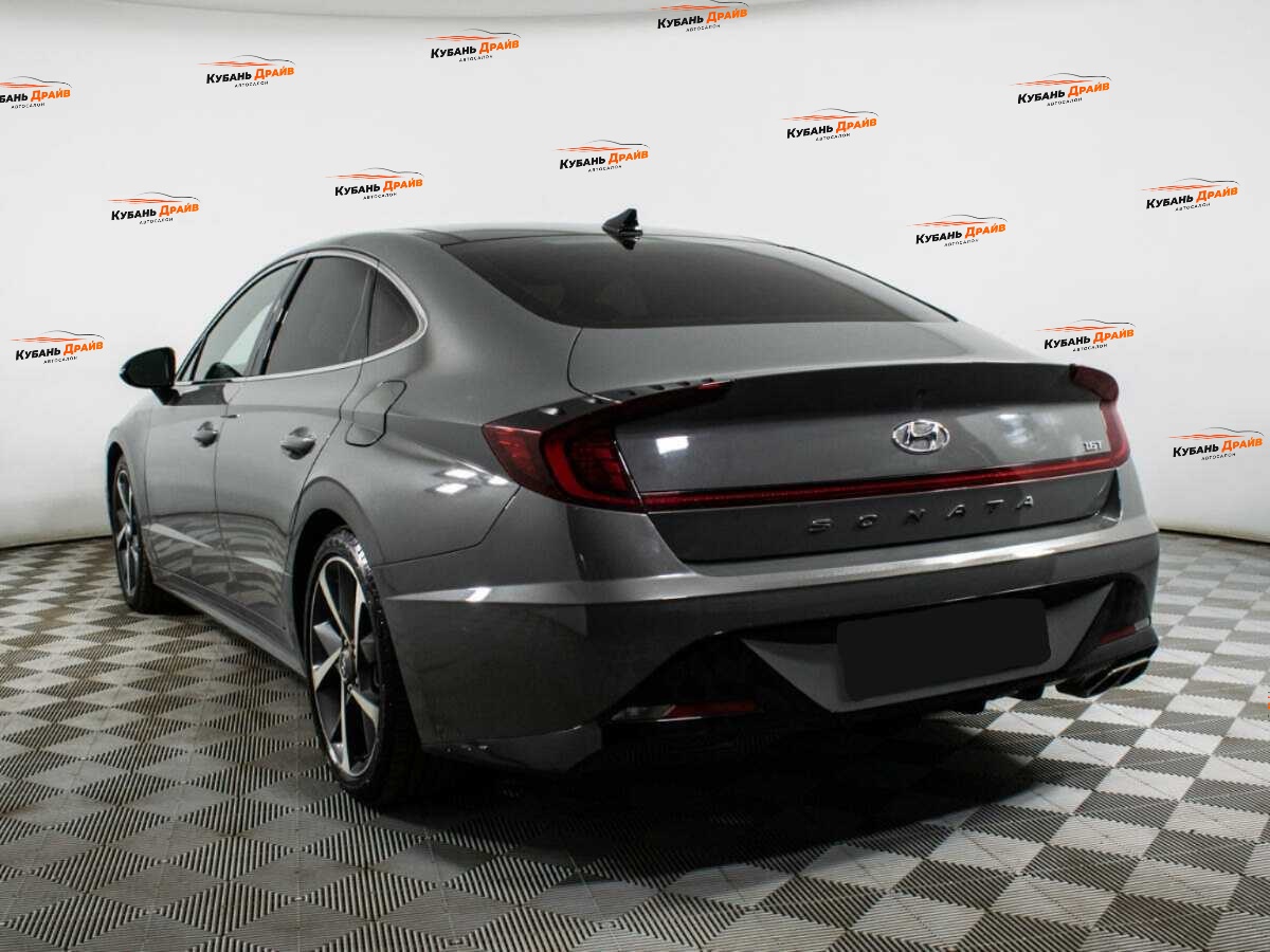Hyundai Sonata 2021 года с пробегом. Фото: #4