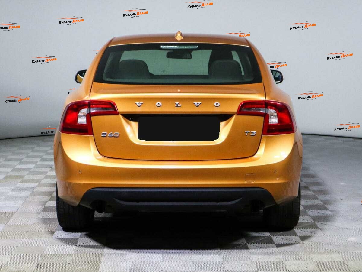 Volvo S60 2012 года с пробегом. Фото: #4