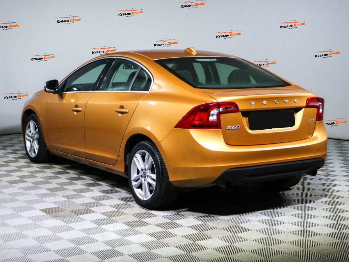 Volvo S60 2012 года с пробегом. Фото: #5