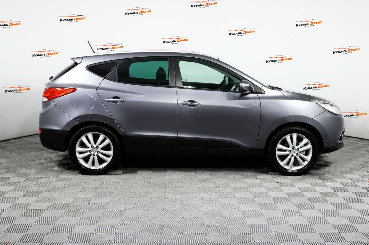 Hyundai ix35 2012 года с пробегом. Фото: #3