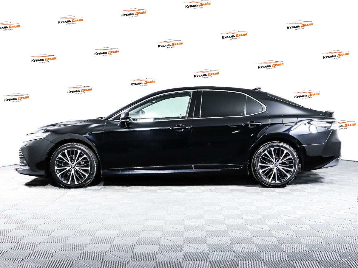 Toyota Camry 2020 года с пробегом. Фото: #7