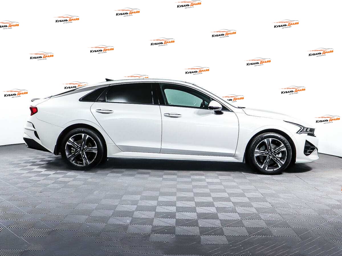 Kia K5 2020 года с пробегом. Фото: #3