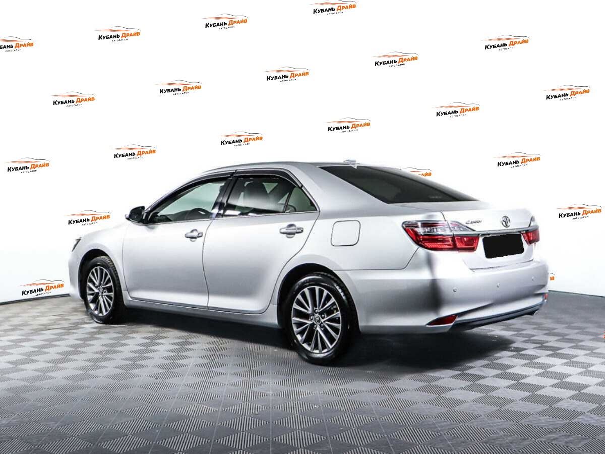 Toyota Camry 2017 года с пробегом. Фото: #6