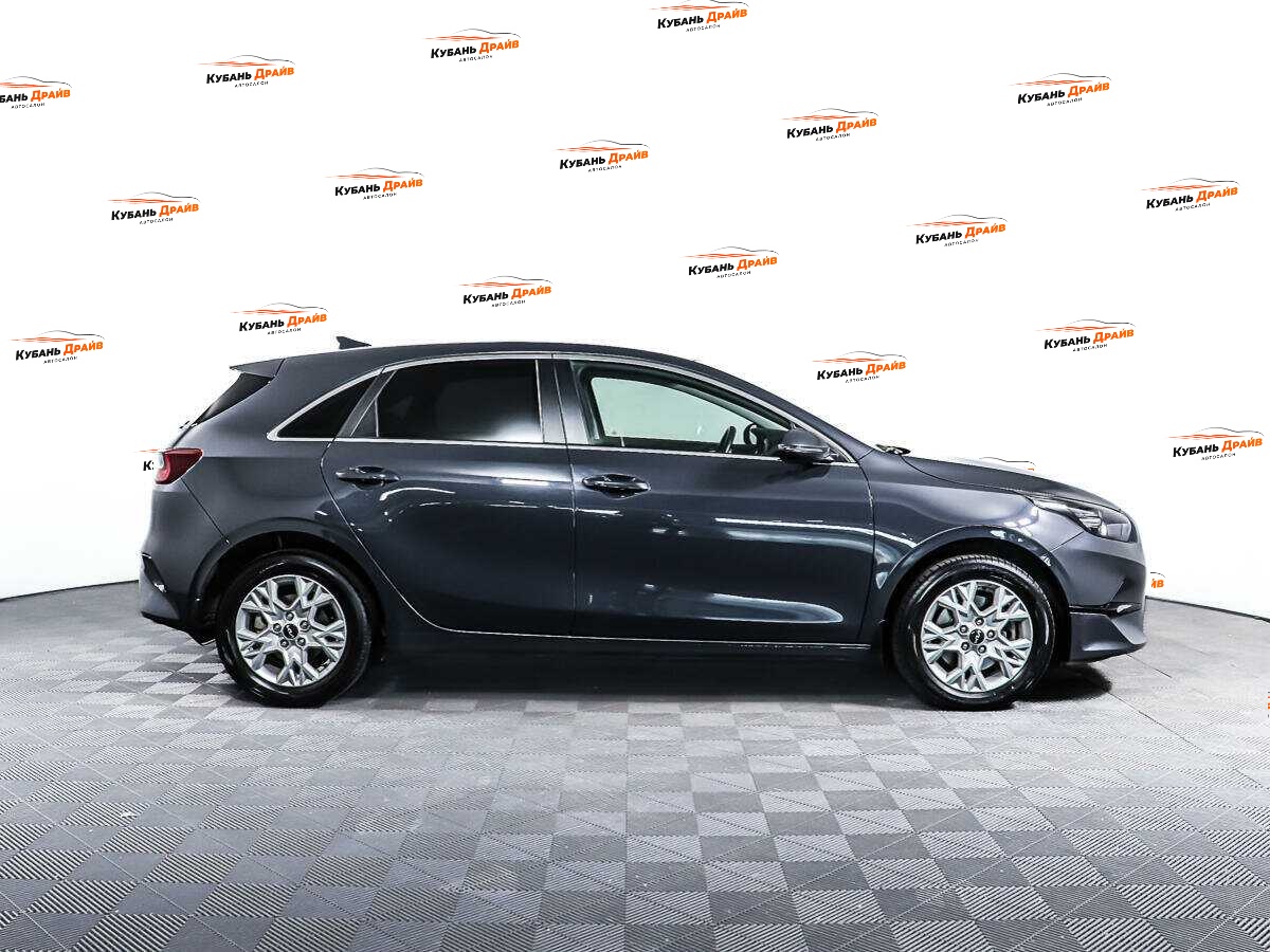 Kia Ceed 2022 года с пробегом. Фото: #3