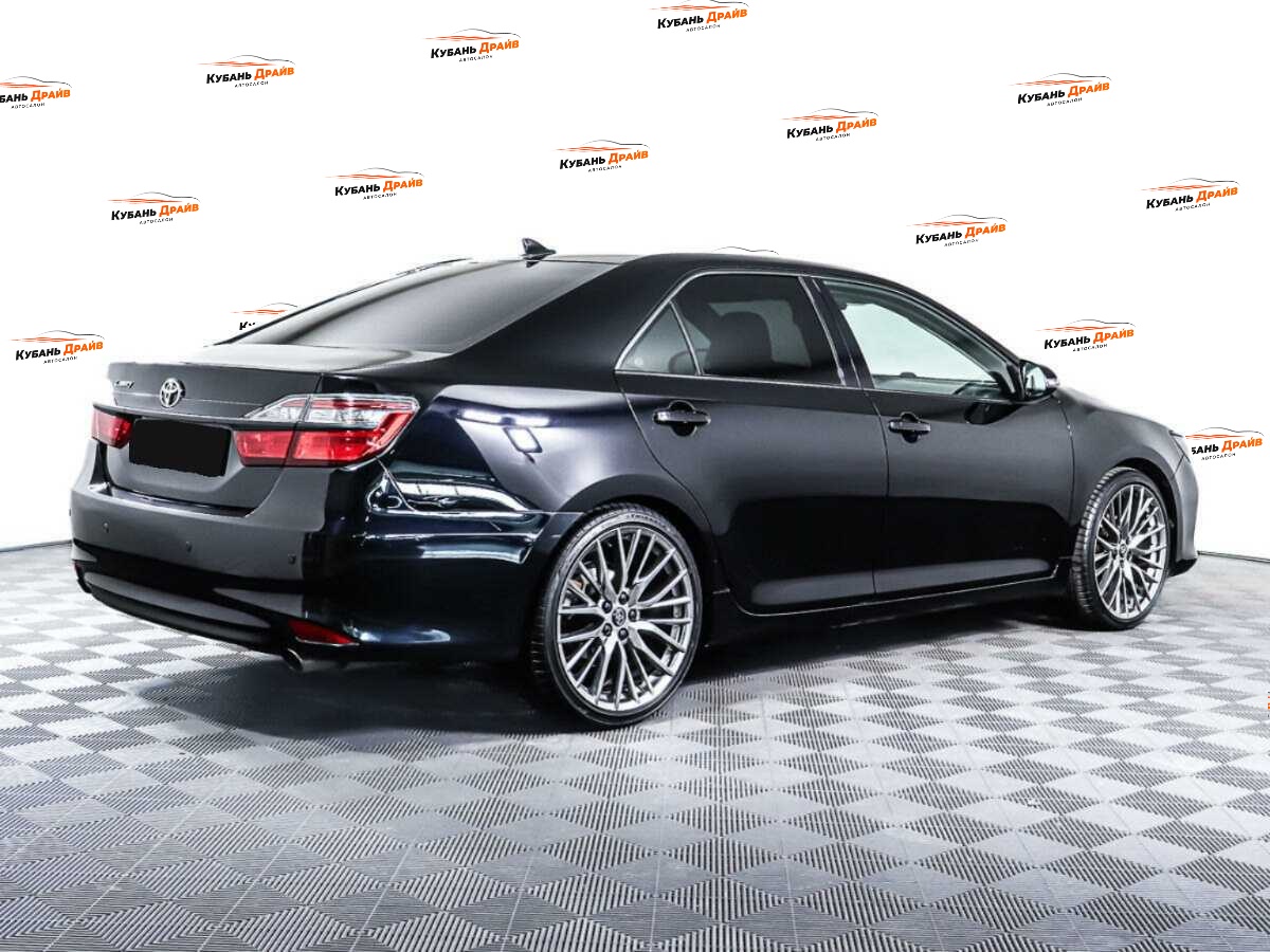 Toyota Camry 2017 года с пробегом. Фото: #4