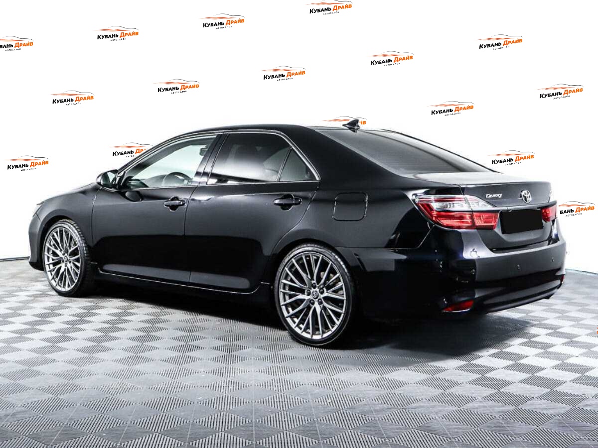 Toyota Camry 2017 года с пробегом. Фото: #6
