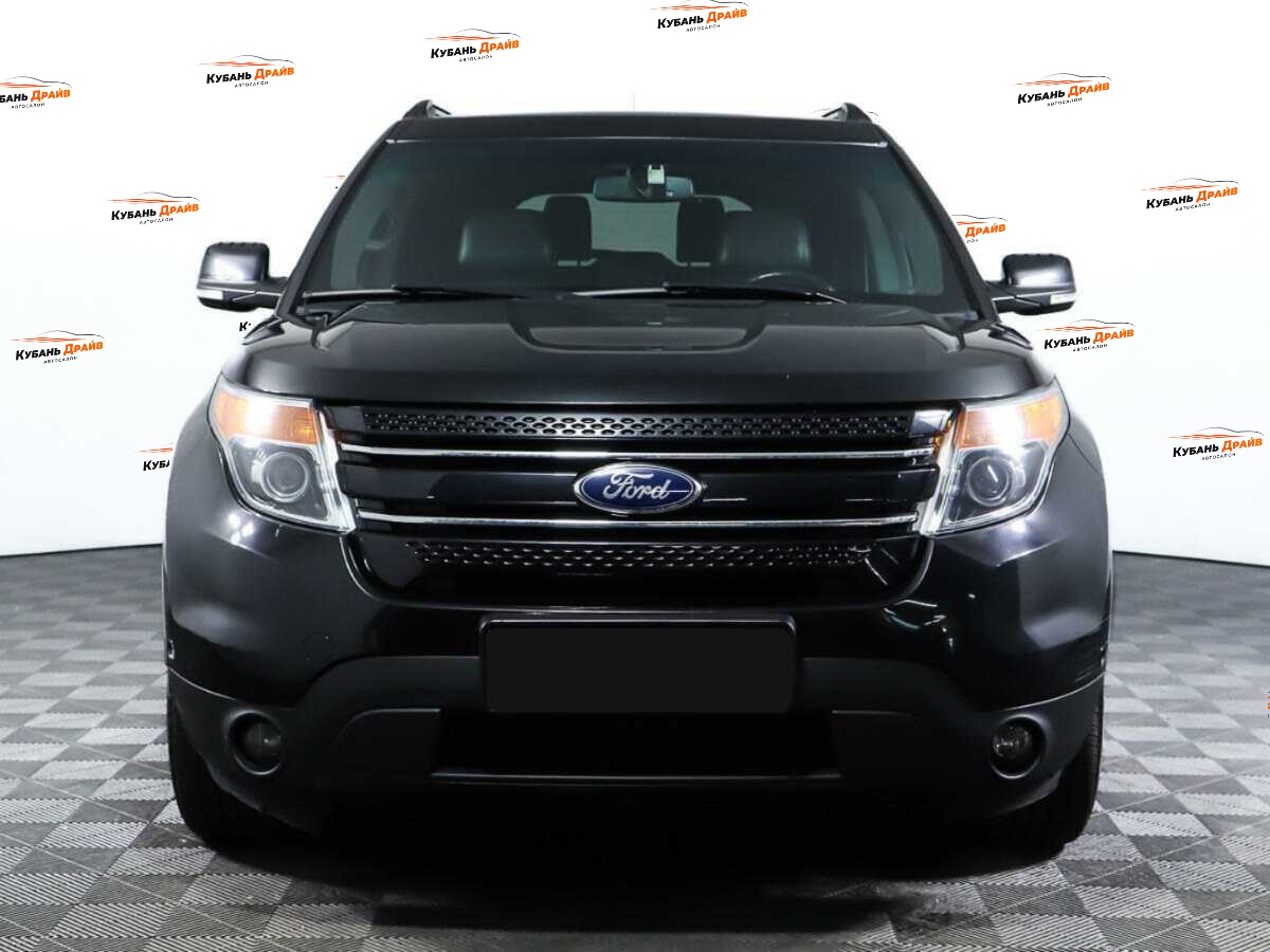 Ford Explorer 2015 года с пробегом. Фото: #1