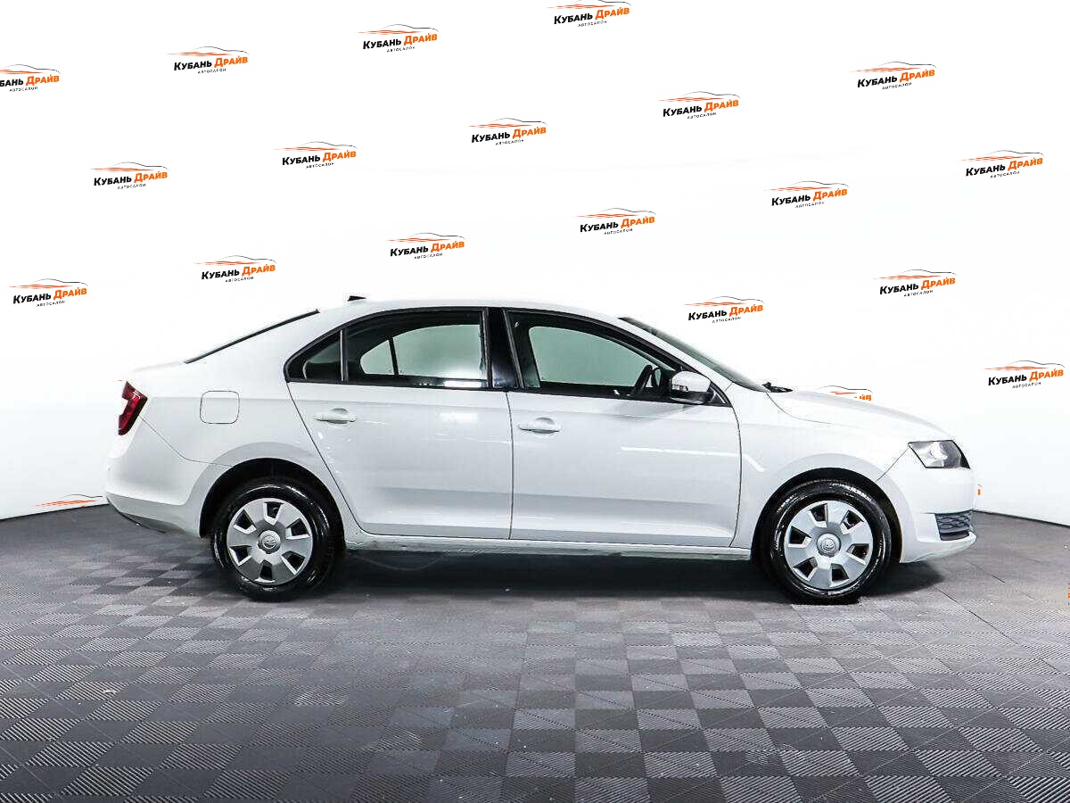 Skoda Rapid 2019 года с пробегом. Фото: #3