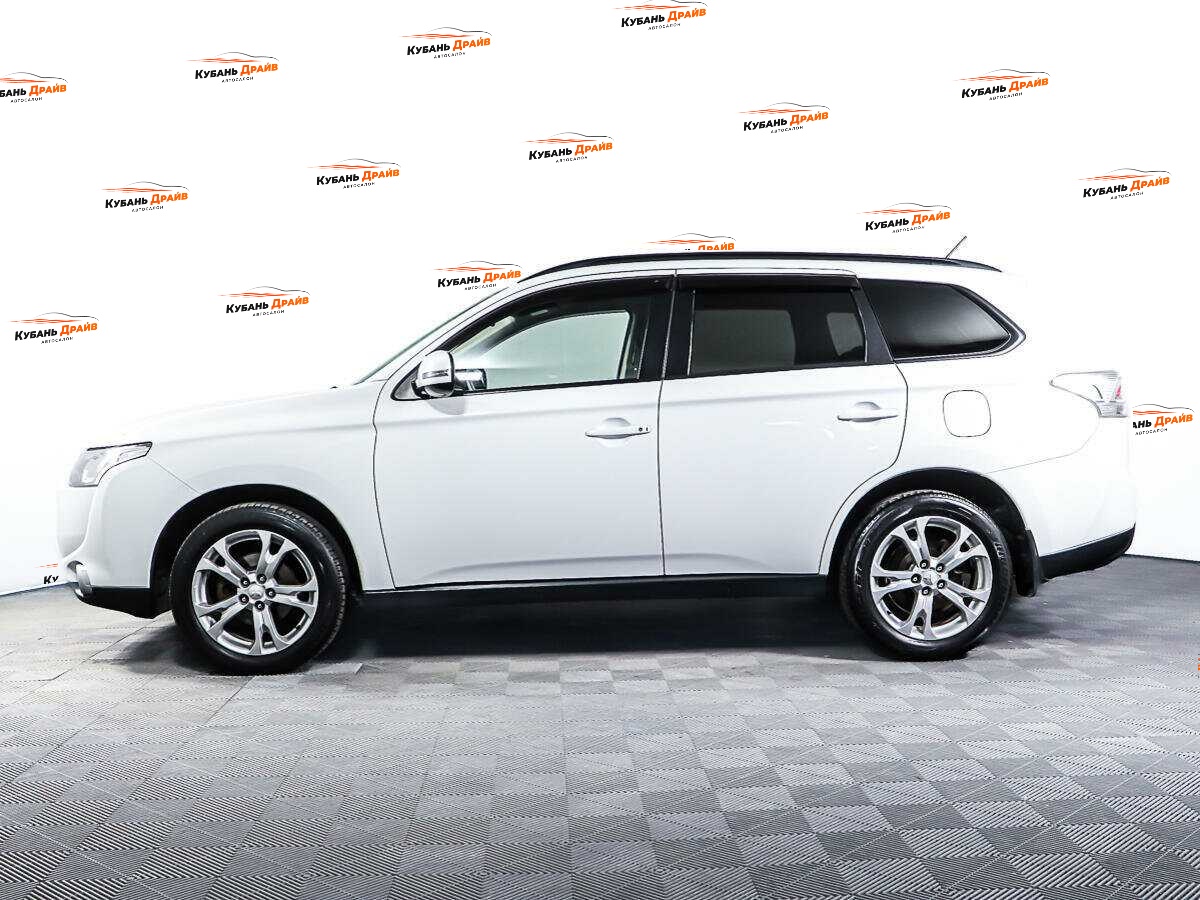 Mitsubishi Outlander 2013 года с пробегом. Фото: #7