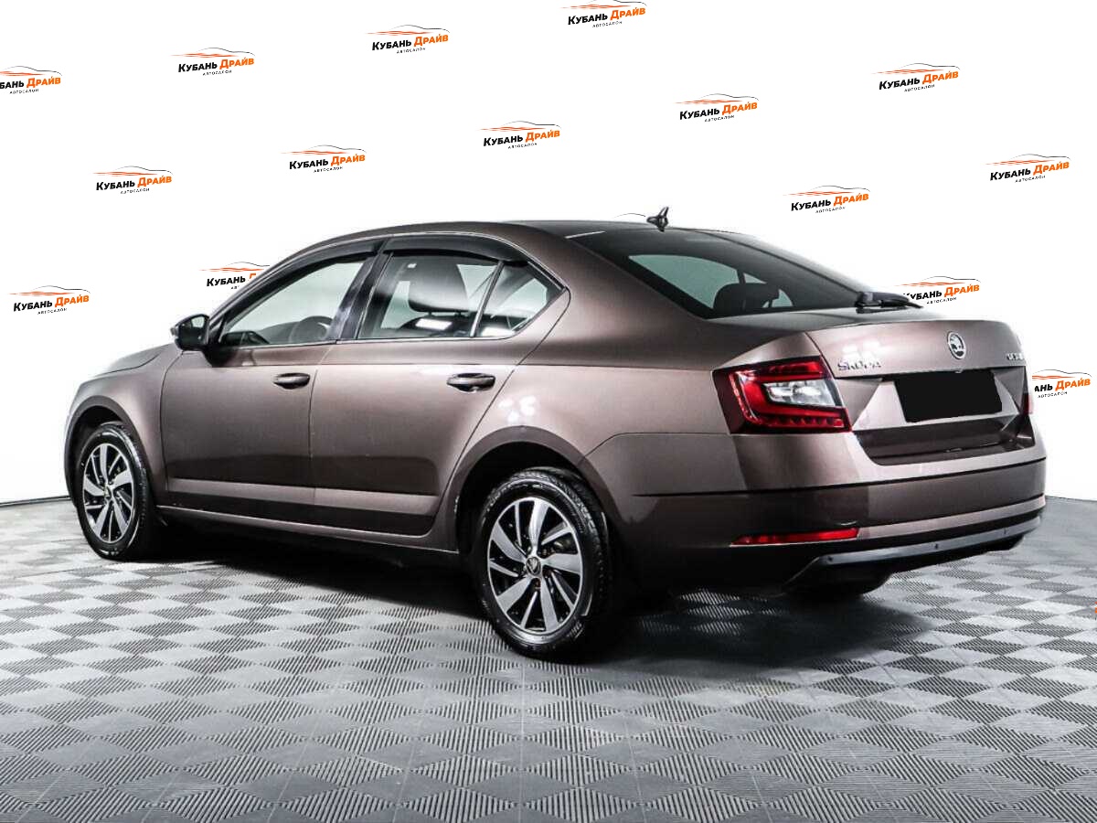 Skoda Octavia 2018 года с пробегом. Фото: #6
