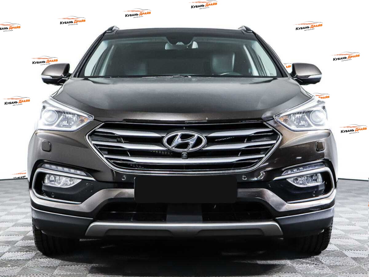 Hyundai Santa Fe 2016 года с пробегом. Фото: #1