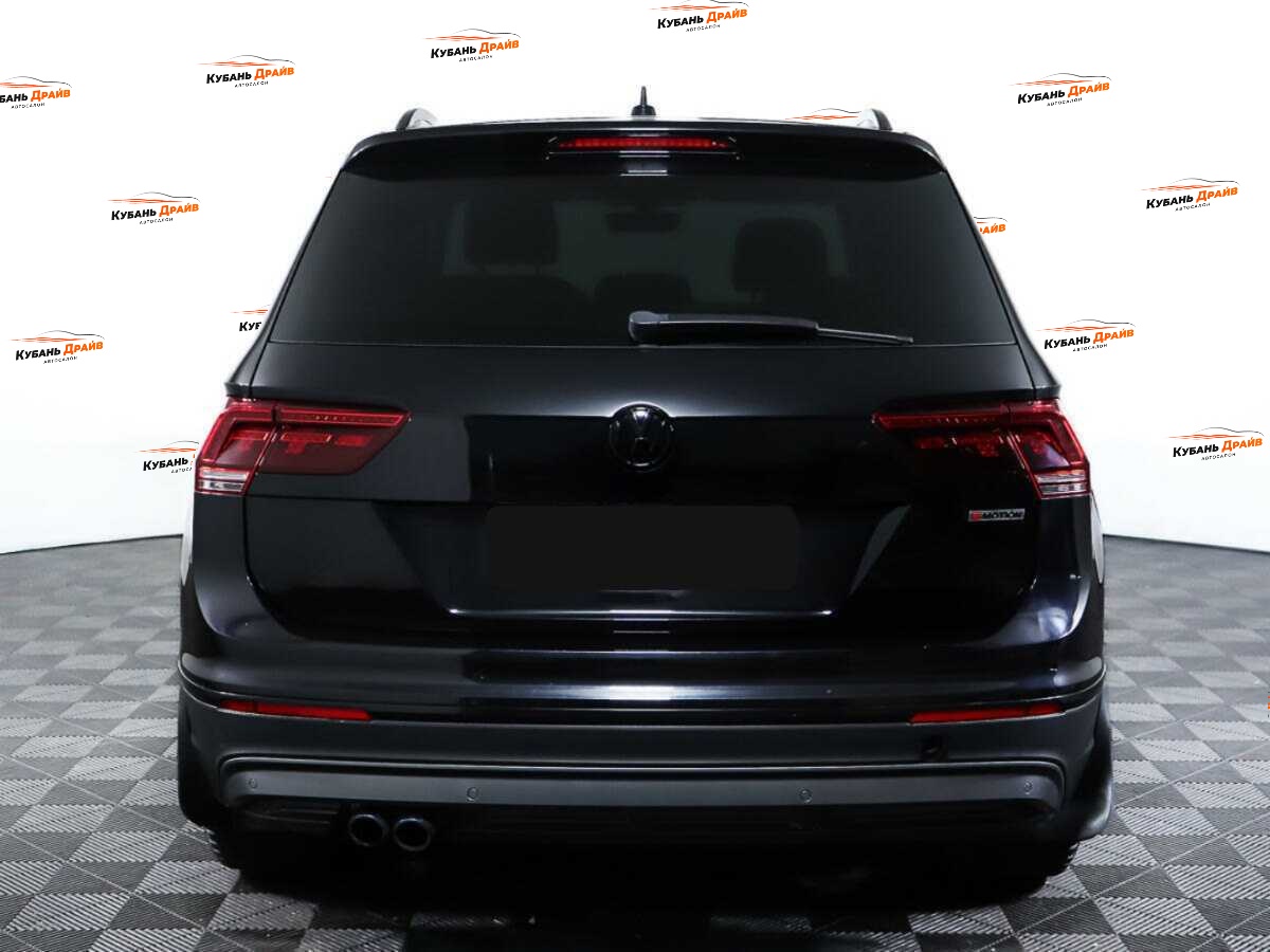Volkswagen Tiguan 2018 года с пробегом. Фото: #5