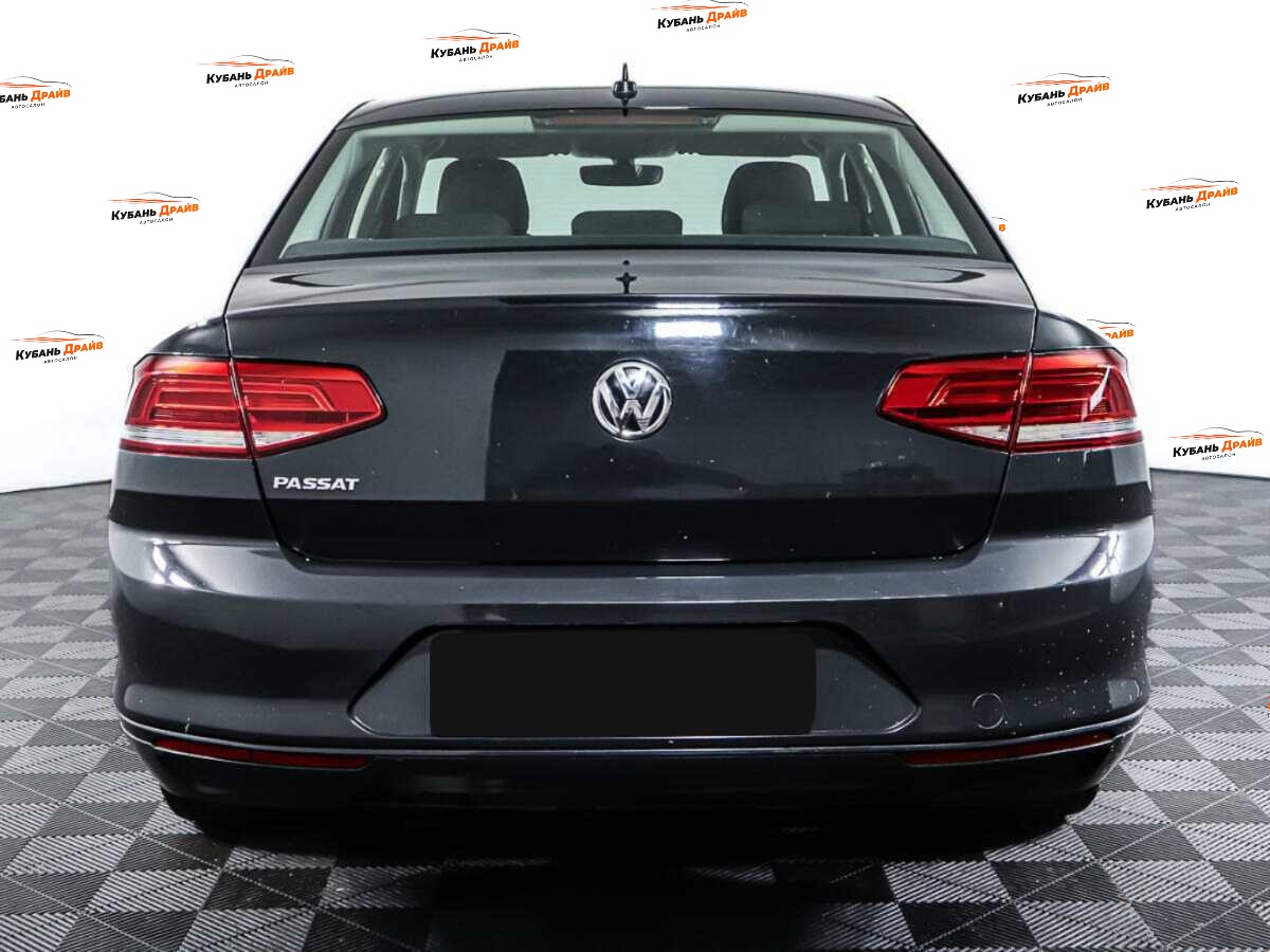 Volkswagen Passat 2017 года с пробегом. Фото: #5