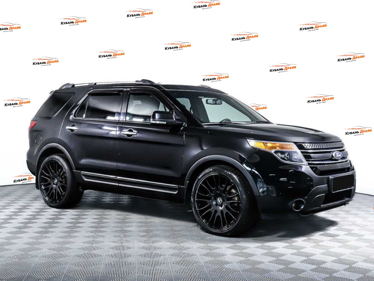 Ford Explorer 2013 года с пробегом. Фото: #2
