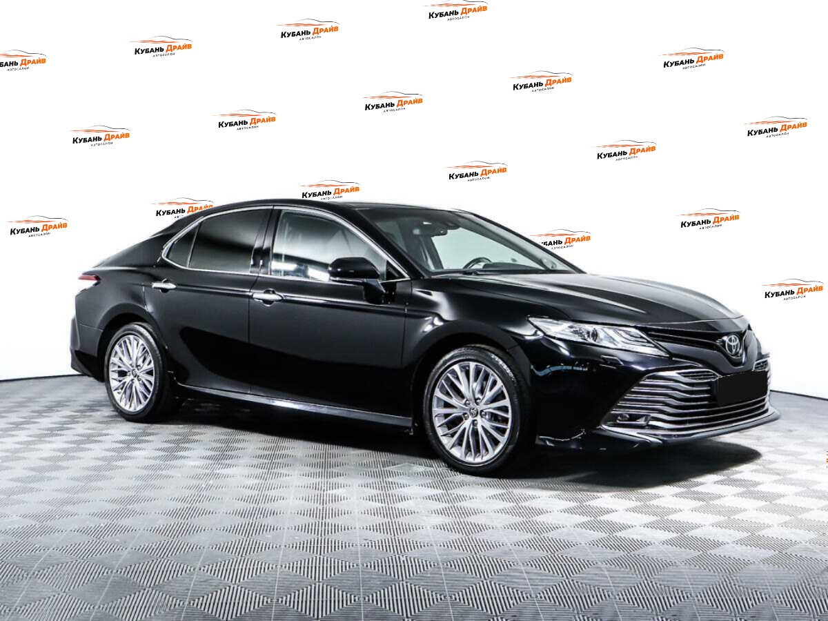 Toyota Camry 2020 года с пробегом. Фото: #2