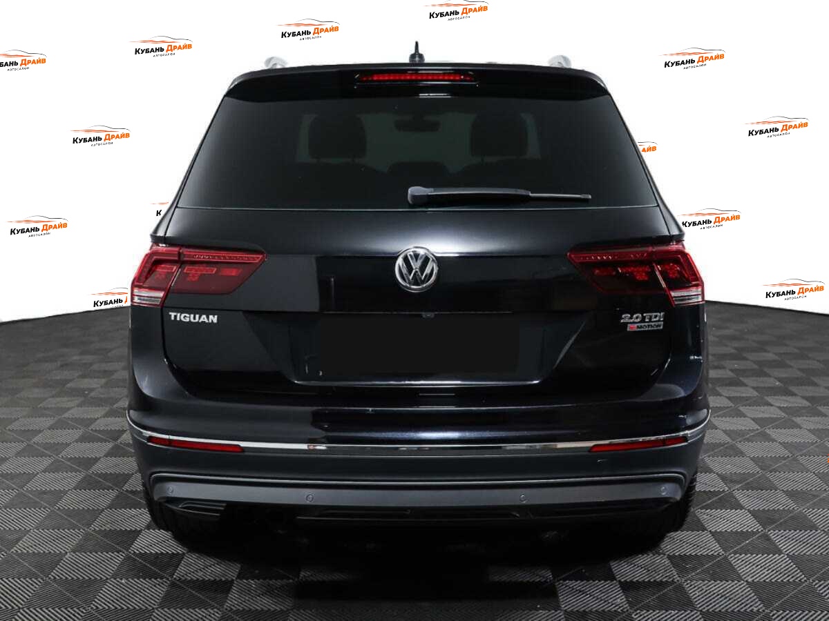 Volkswagen Tiguan 2018 года с пробегом. Фото: #5