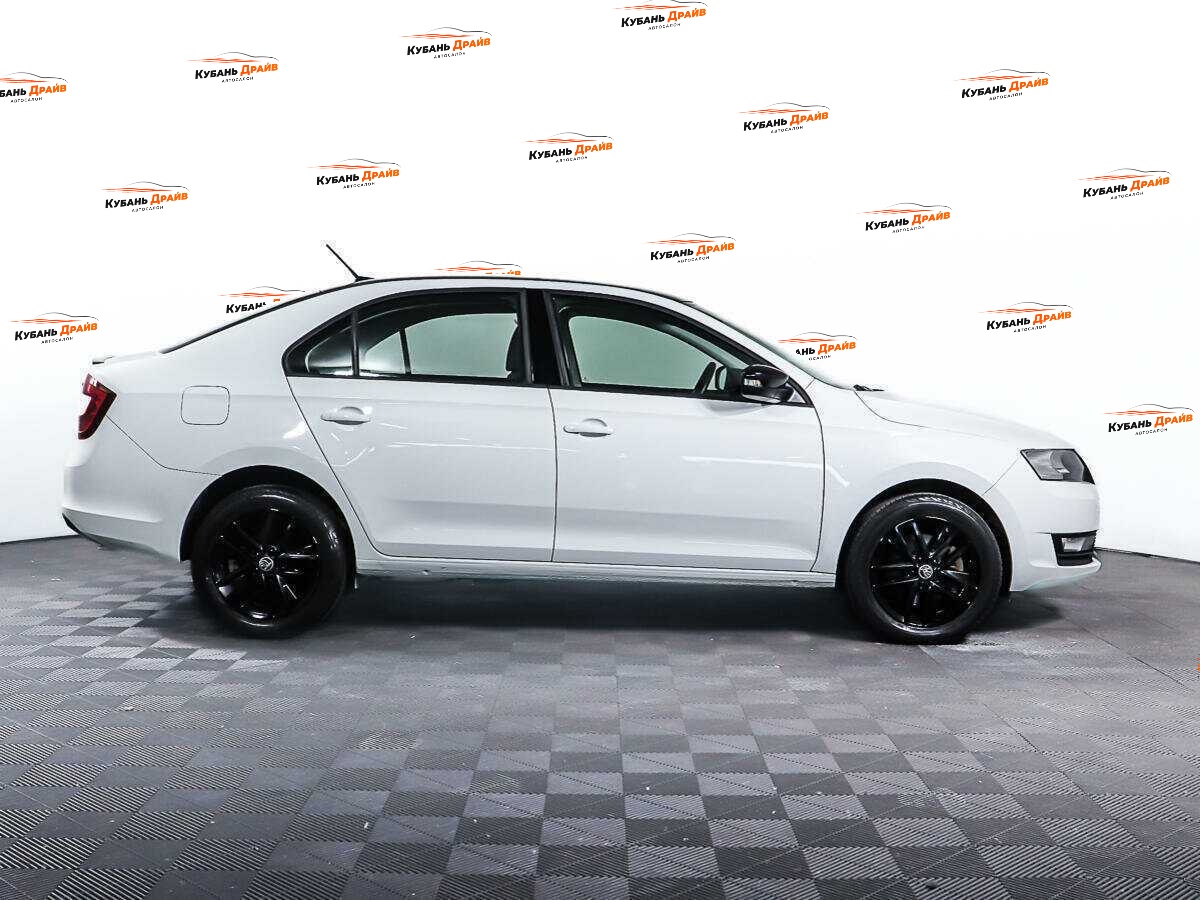 Skoda Rapid 2019 года с пробегом. Фото: #3
