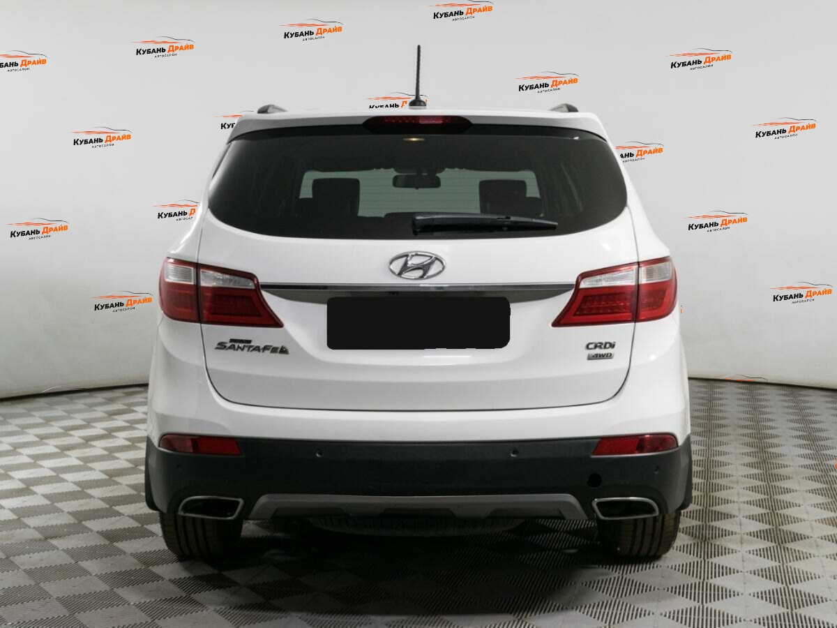 Hyundai Santa Fe 2014 года с пробегом. Фото: #4