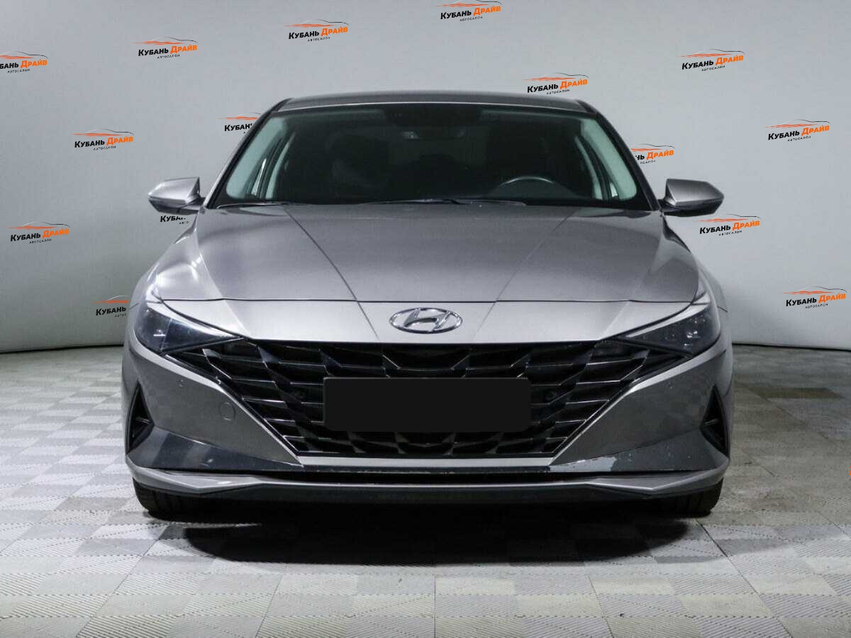 Hyundai Elantra 2022 года с пробегом. Фото: #1