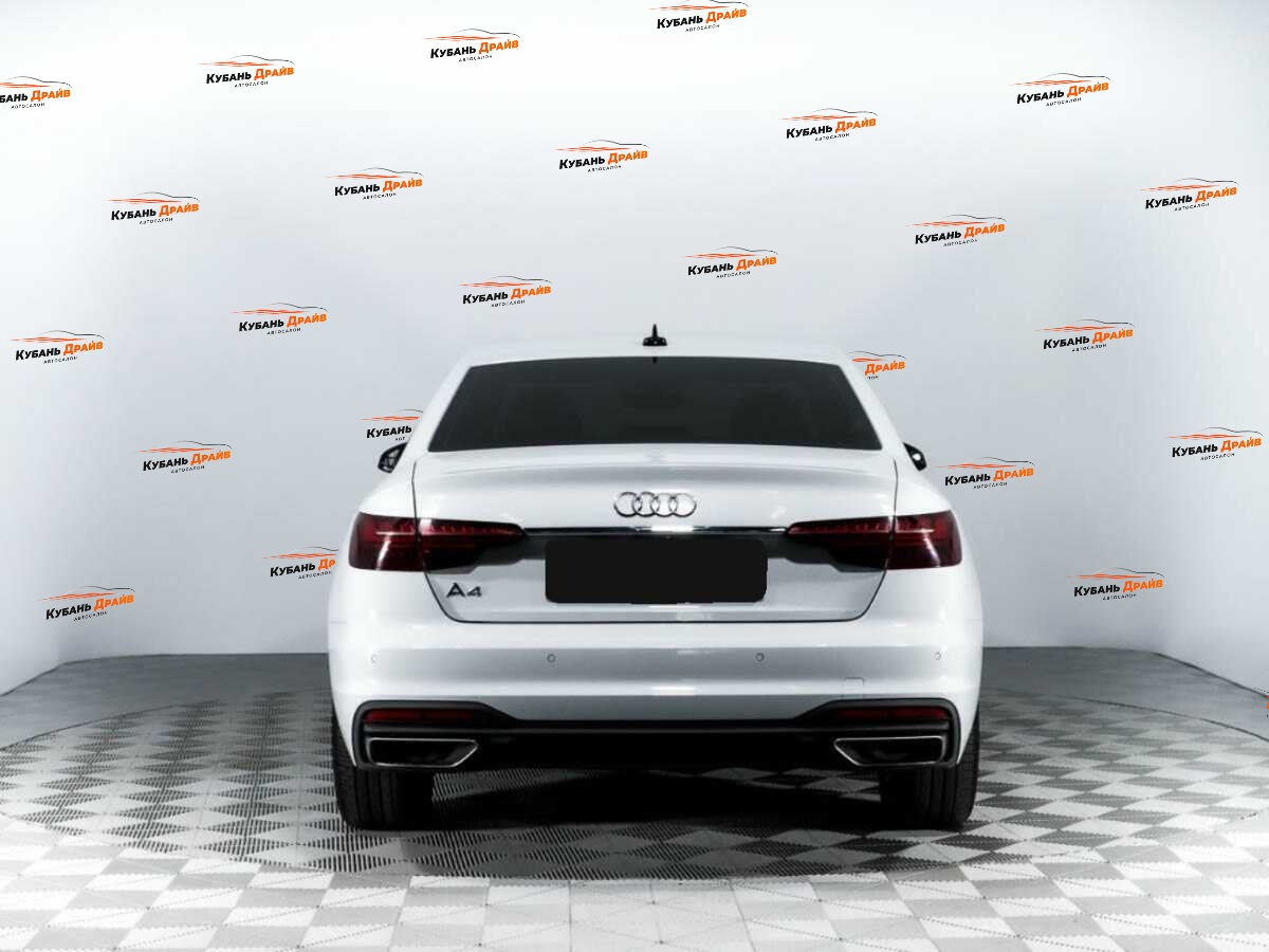 Audi A4 2021 года с пробегом. Фото: #5
