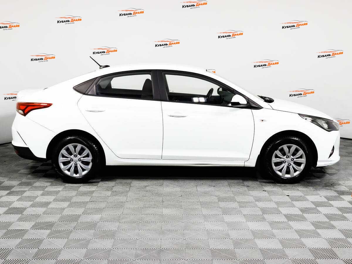 Hyundai Solaris 2020 года с пробегом. Фото: #3