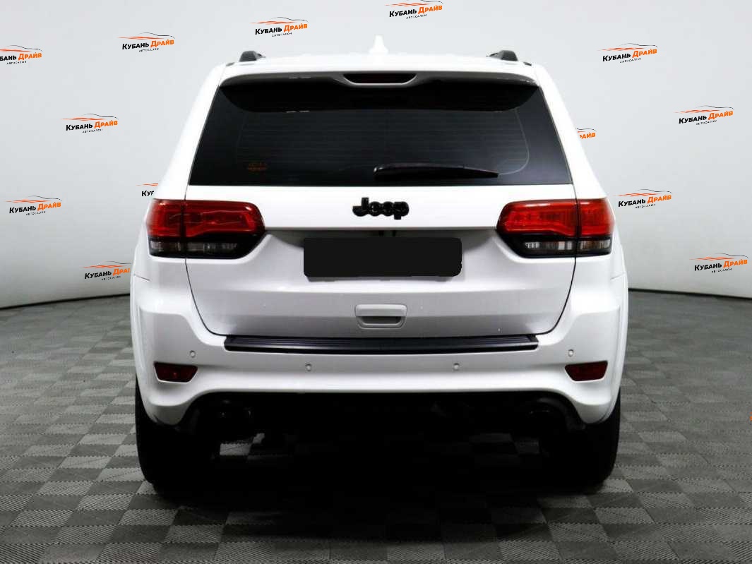 Jeep Grand Cherokee 2018 года с пробегом. Фото: #5