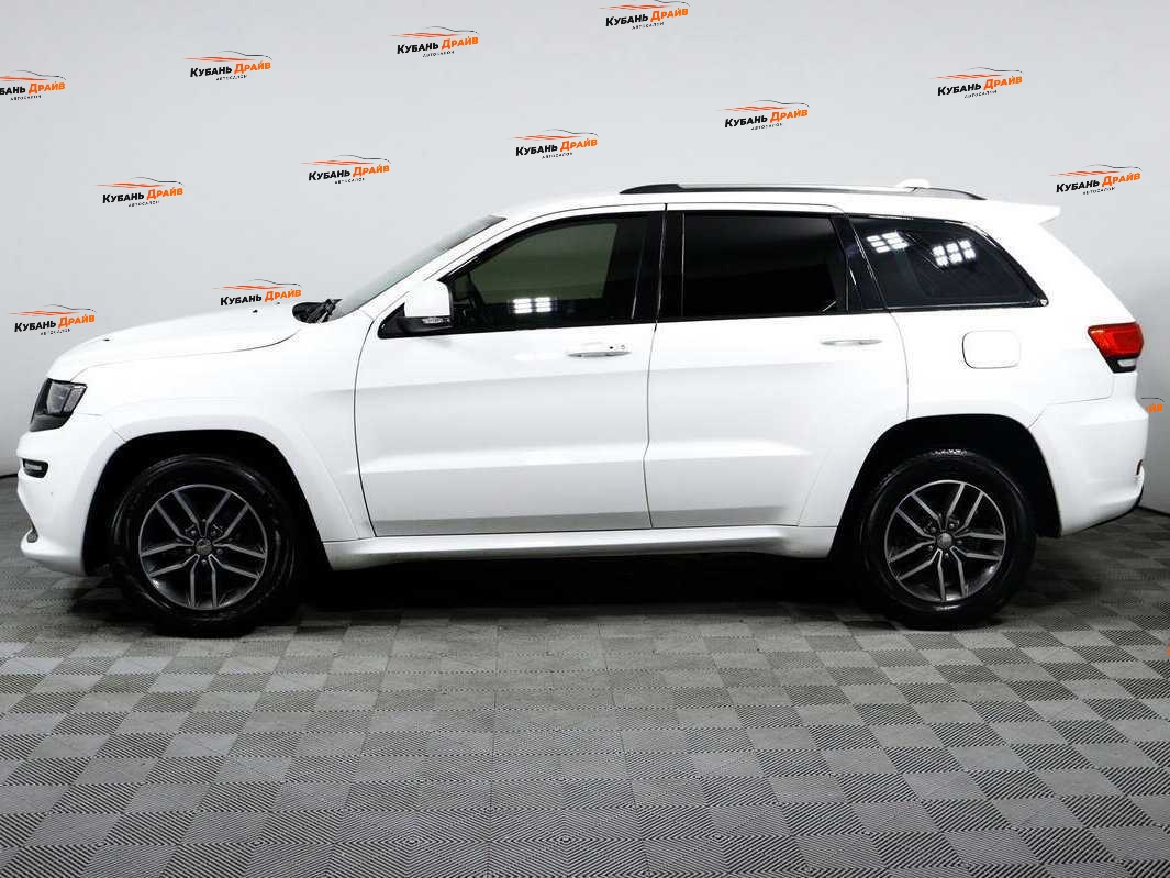 Jeep Grand Cherokee 2018 года с пробегом. Фото: #7