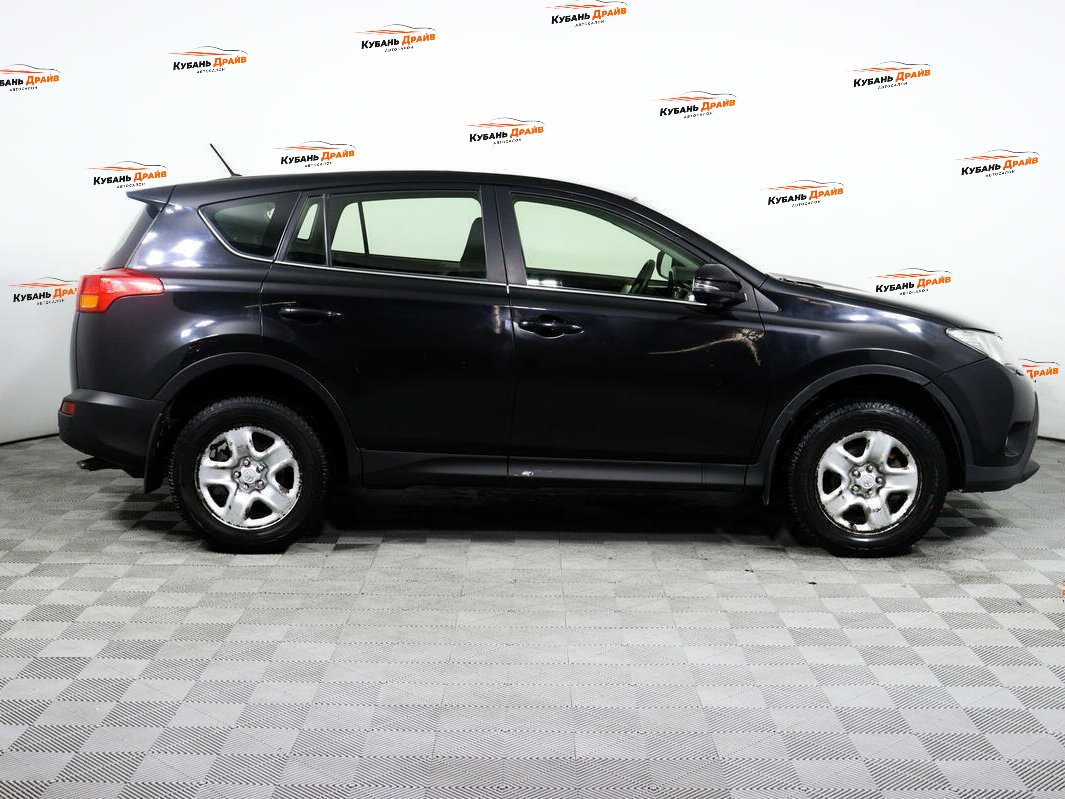 Toyota RAV4 2013 года с пробегом. Фото: #3