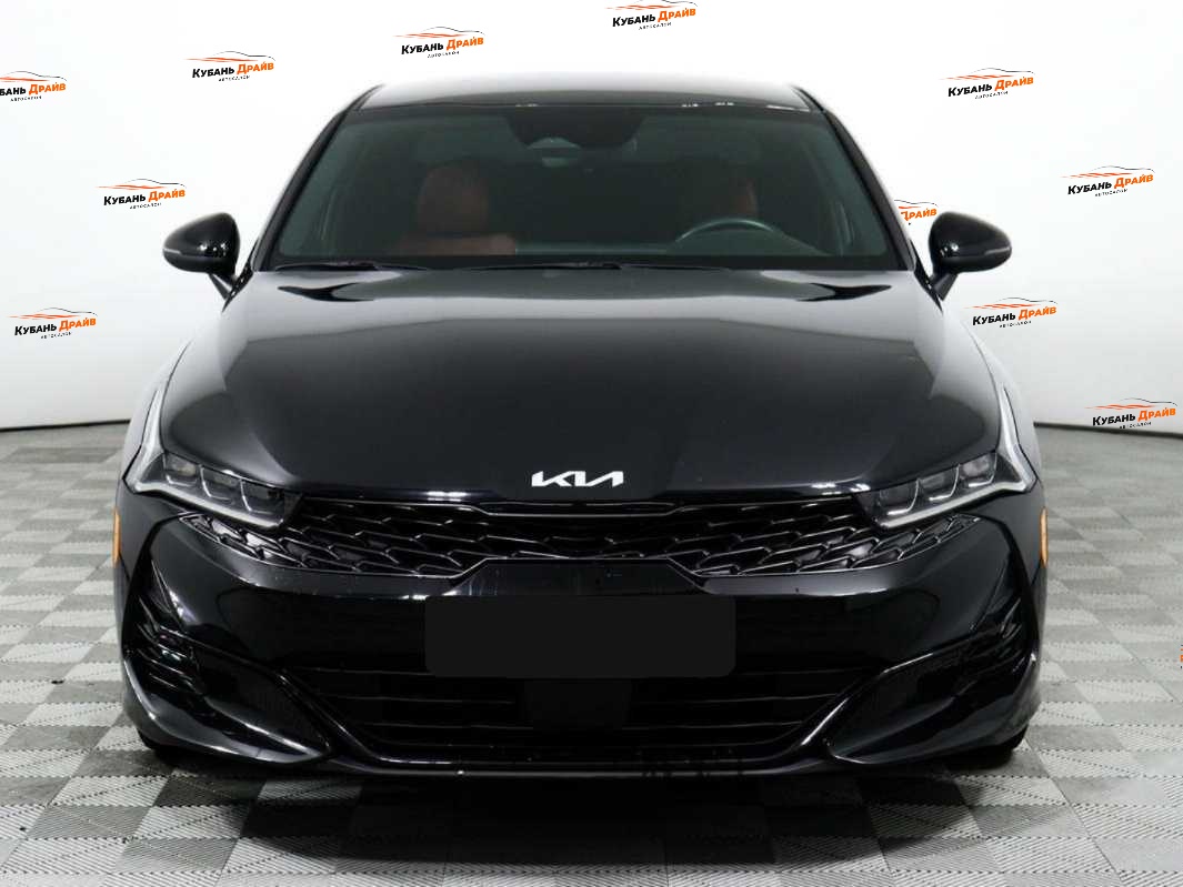 Kia K5 2022 года с пробегом. Фото: #1