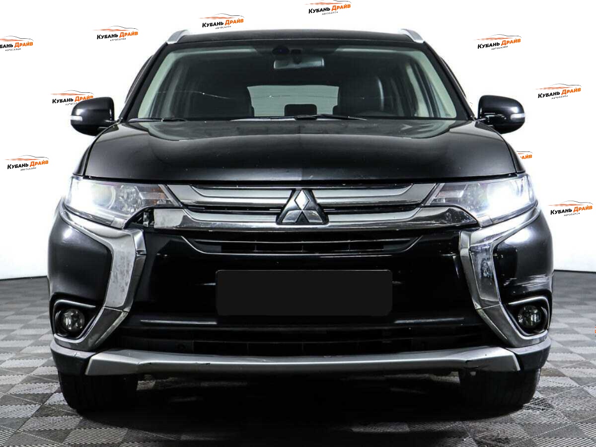 Mitsubishi Outlander 2015 года с пробегом. Фото: #1