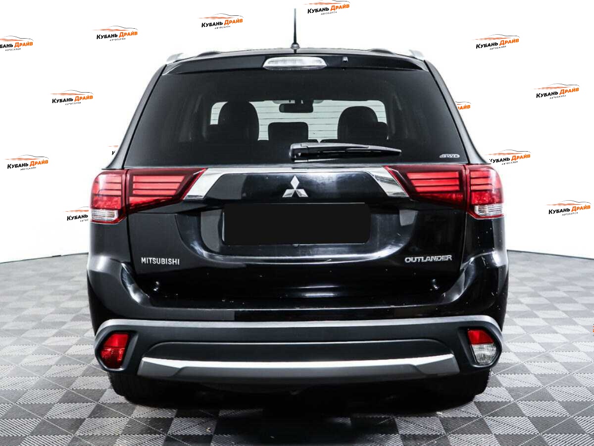 Mitsubishi Outlander 2015 года с пробегом. Фото: #5