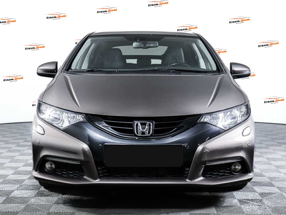 Honda Civic 2013 года с пробегом. Фото: #1