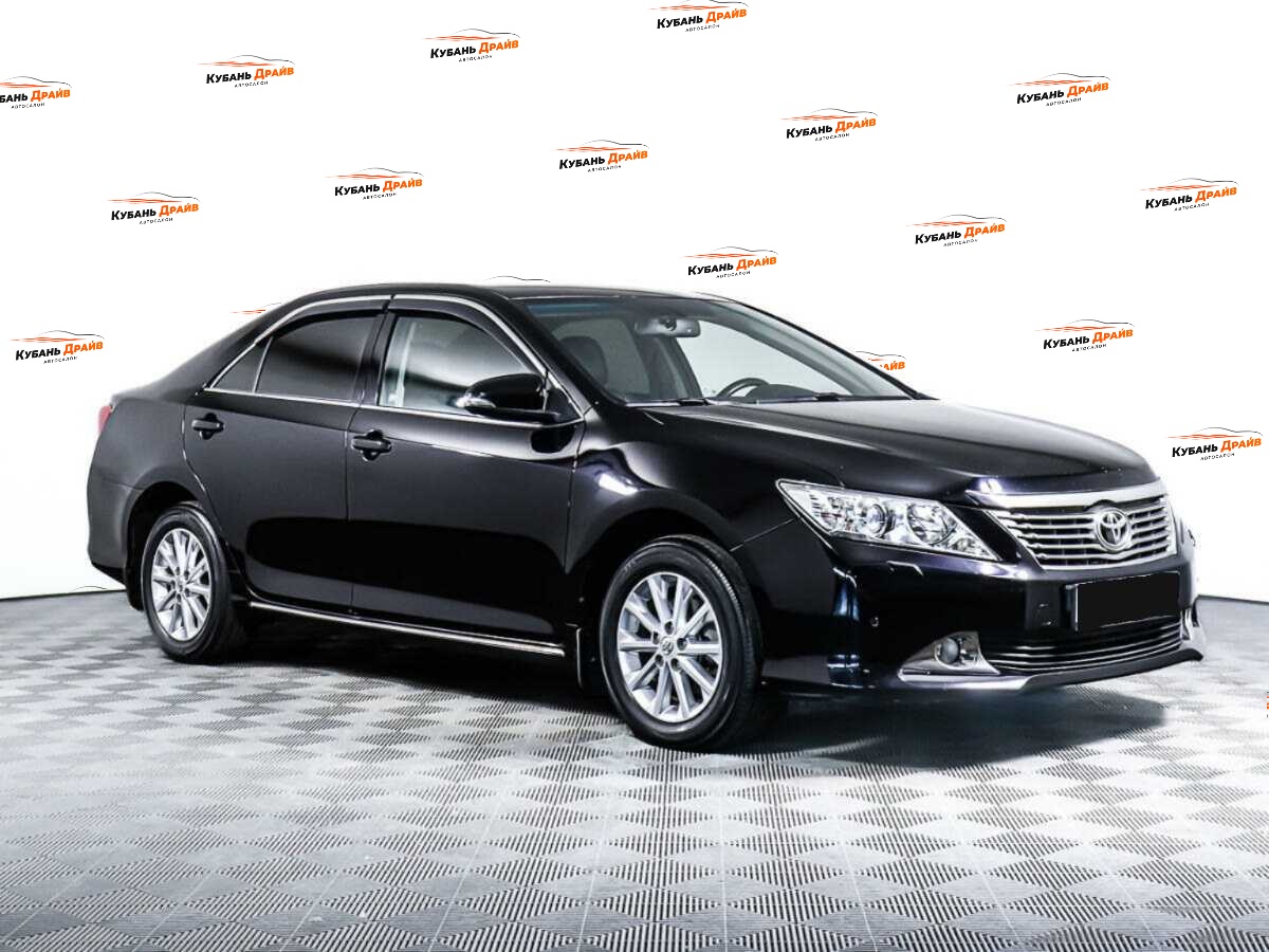 Toyota Camry 2014 года с пробегом. Фото: #2