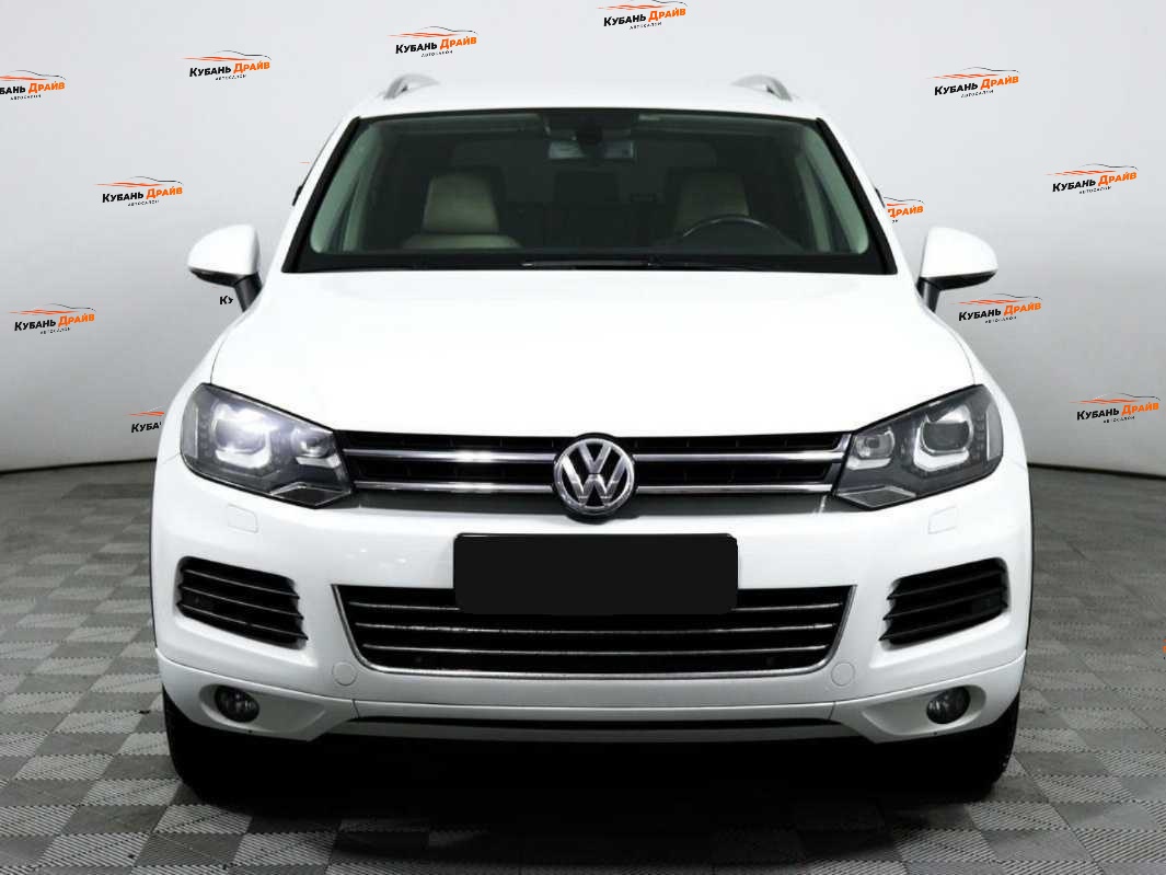 Volkswagen Touareg 2012 года с пробегом. Фото: #1