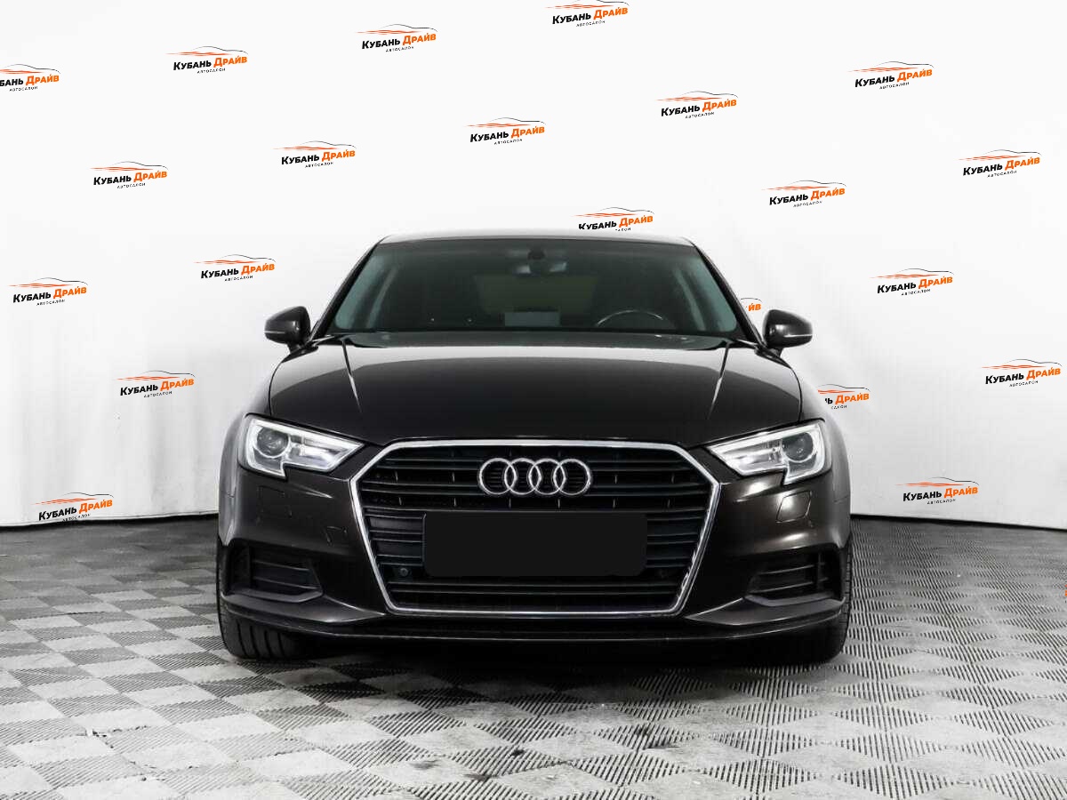 Audi A3 2016 года с пробегом. Фото: #1