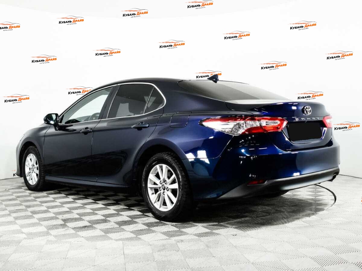 Toyota Camry 2019 года с пробегом. Фото: #8