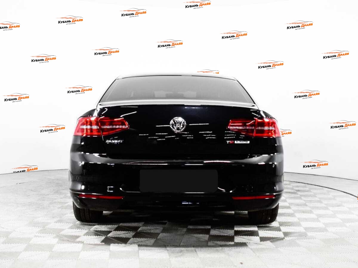 Volkswagen Passat 2016 года с пробегом. Фото: #3