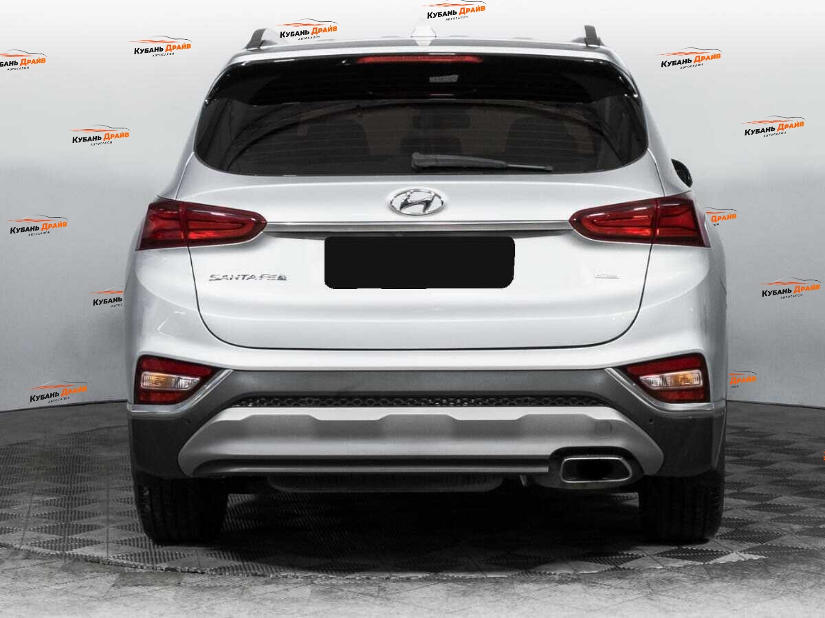 Hyundai Santa Fe 2018 года с пробегом. Фото: #5