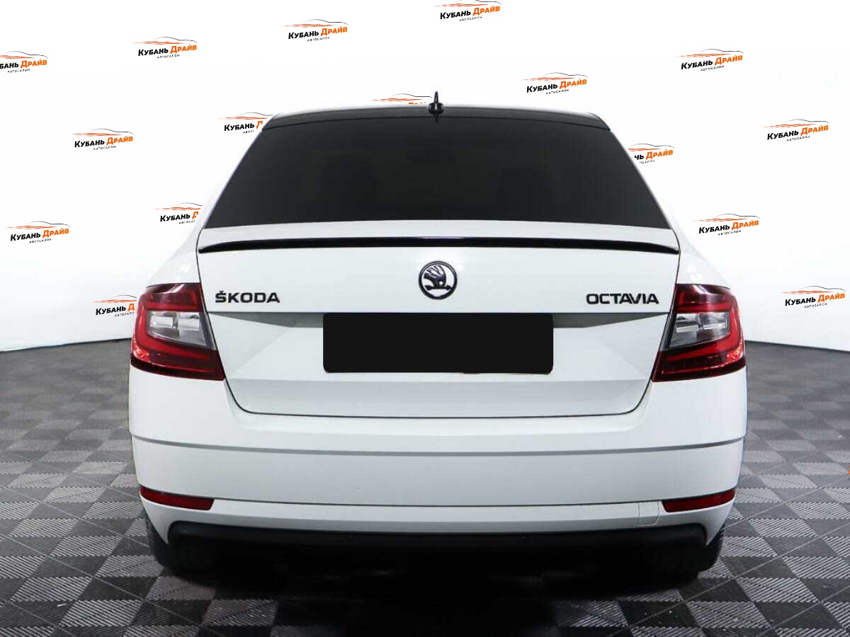 Skoda Octavia 2018 года с пробегом. Фото: #5