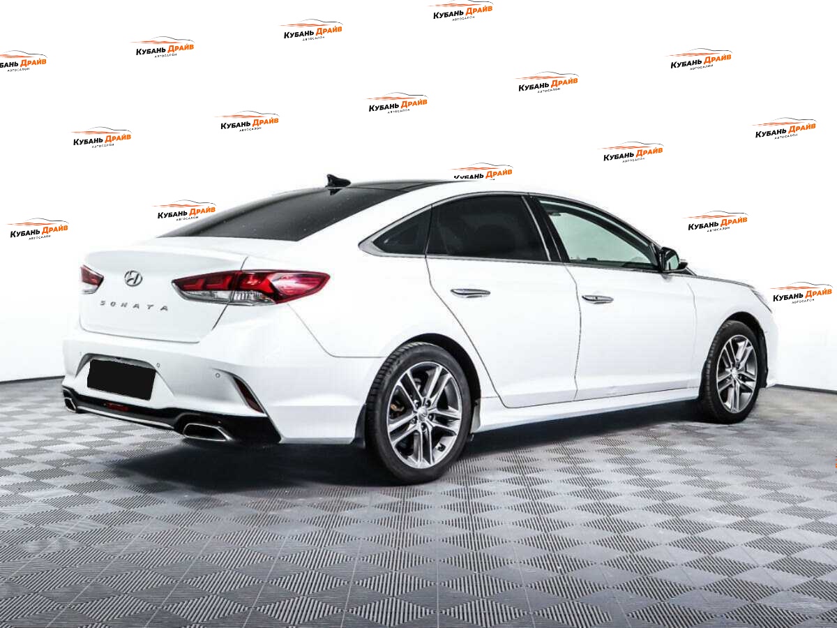 Hyundai Sonata 2018 года с пробегом. Фото: #4