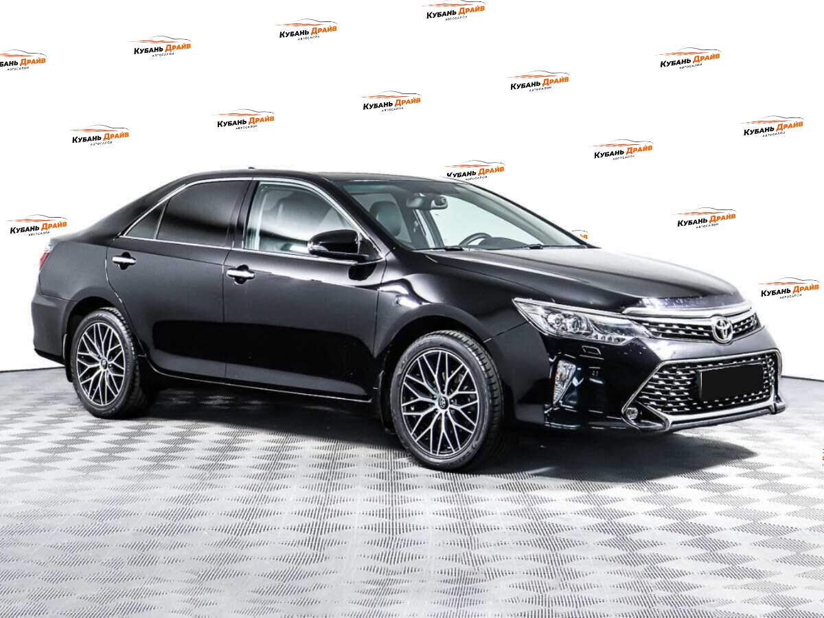 Toyota Camry 2017 года с пробегом. Фото: #1
