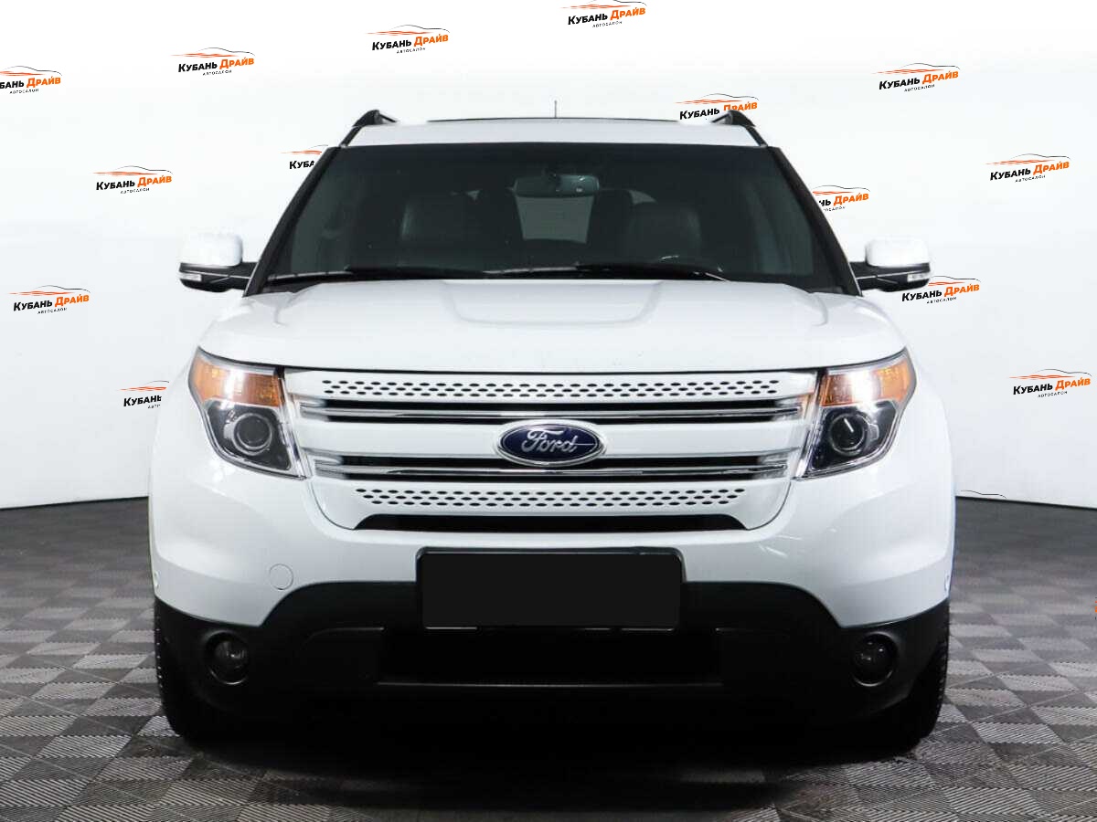 Ford Explorer 2013 года с пробегом. Фото: #1