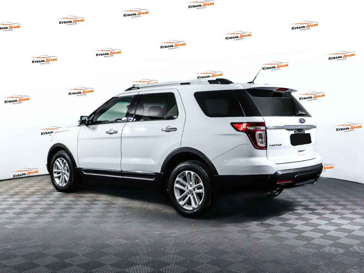 Ford Explorer 2013 года с пробегом. Фото: #6