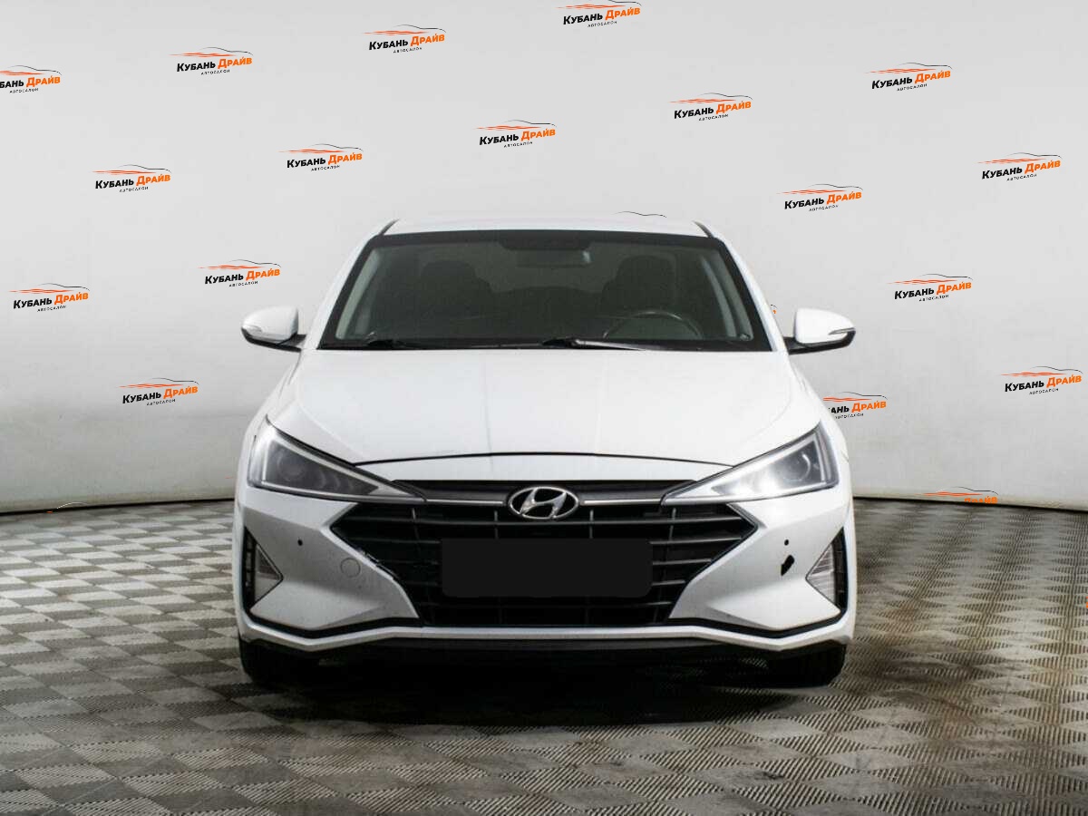 Hyundai Elantra 2019 года с пробегом. Фото: #1