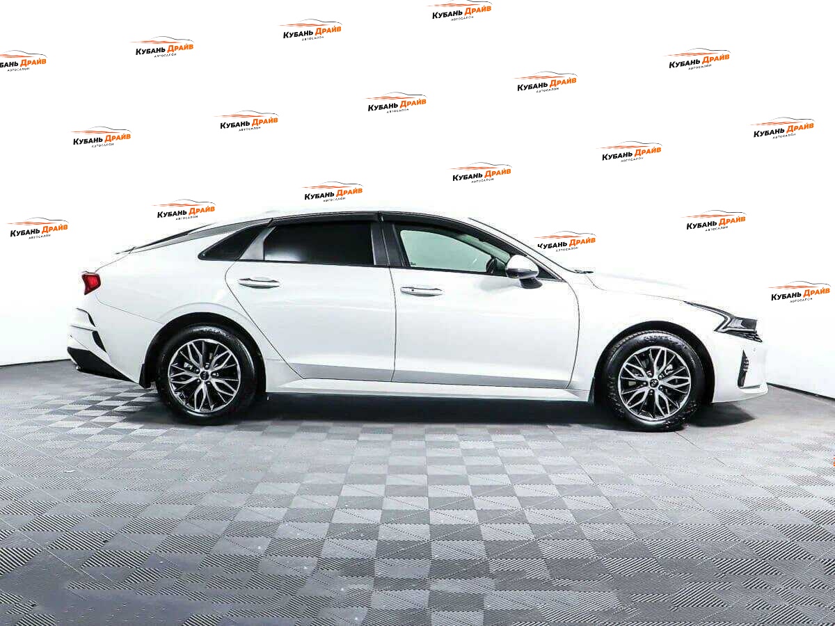 Kia K5 2020 года с пробегом. Фото: #2