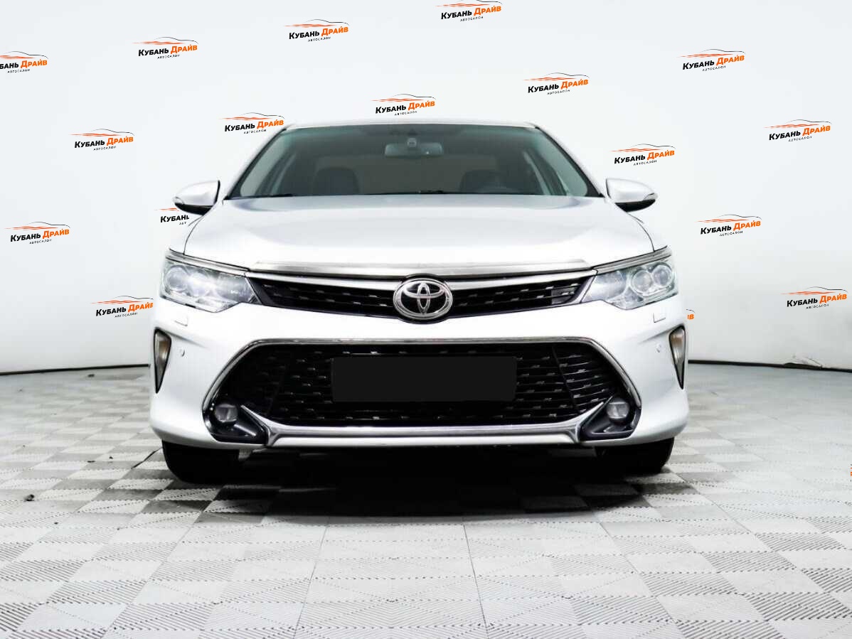 Toyota Camry 2015 года с пробегом. Фото: #1