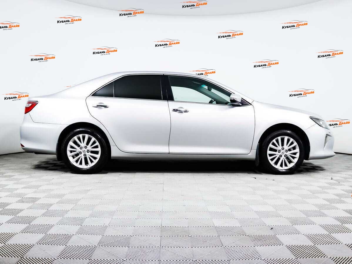 Toyota Camry 2015 года с пробегом. Фото: #3