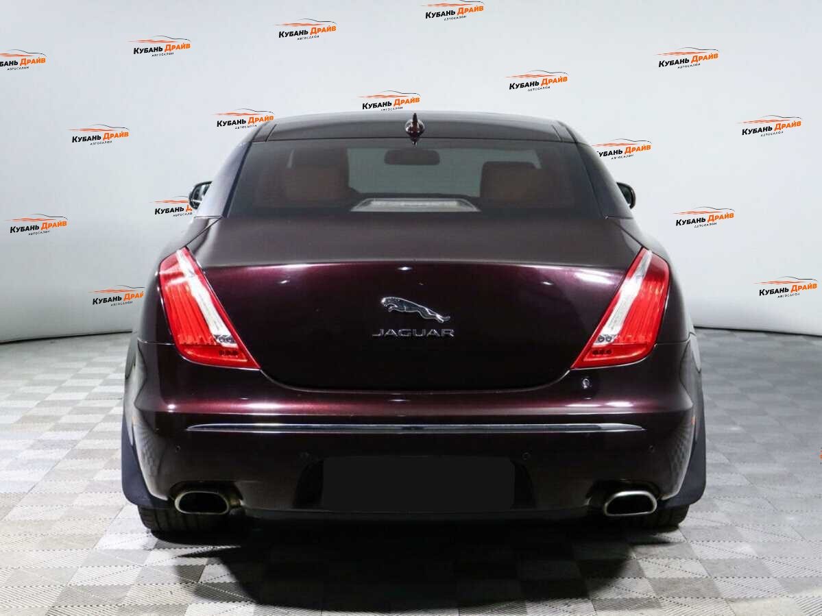 Jaguar XJ 2014 года с пробегом. Фото: #5